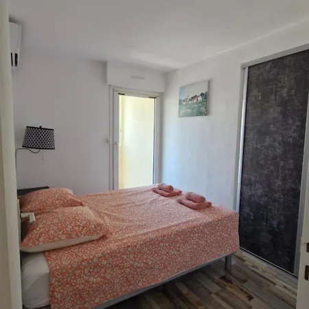 Appartamento Life In Red With Parking And Air Conditioning Sète